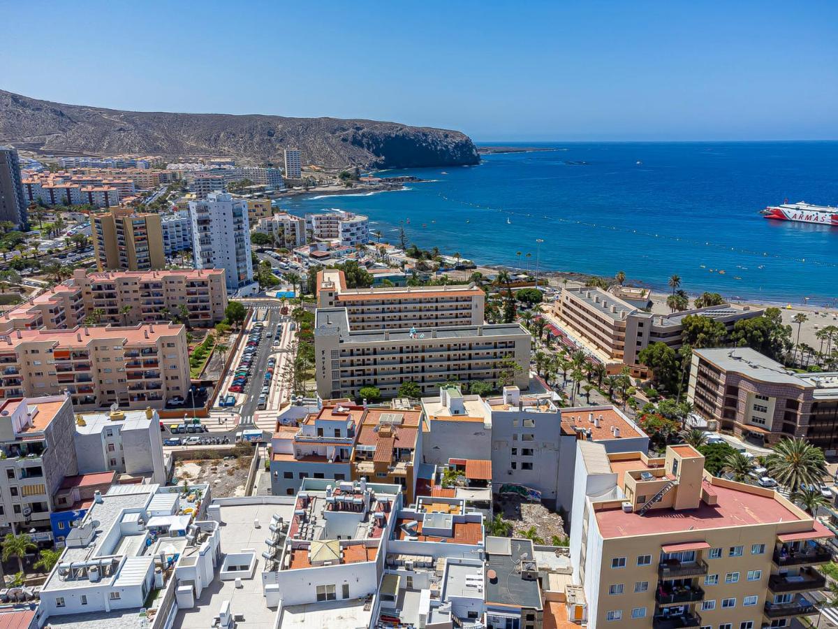 Luxury Holidays Suites, Playa De Los Cristianos Los Cristianos  Bagian luar foto