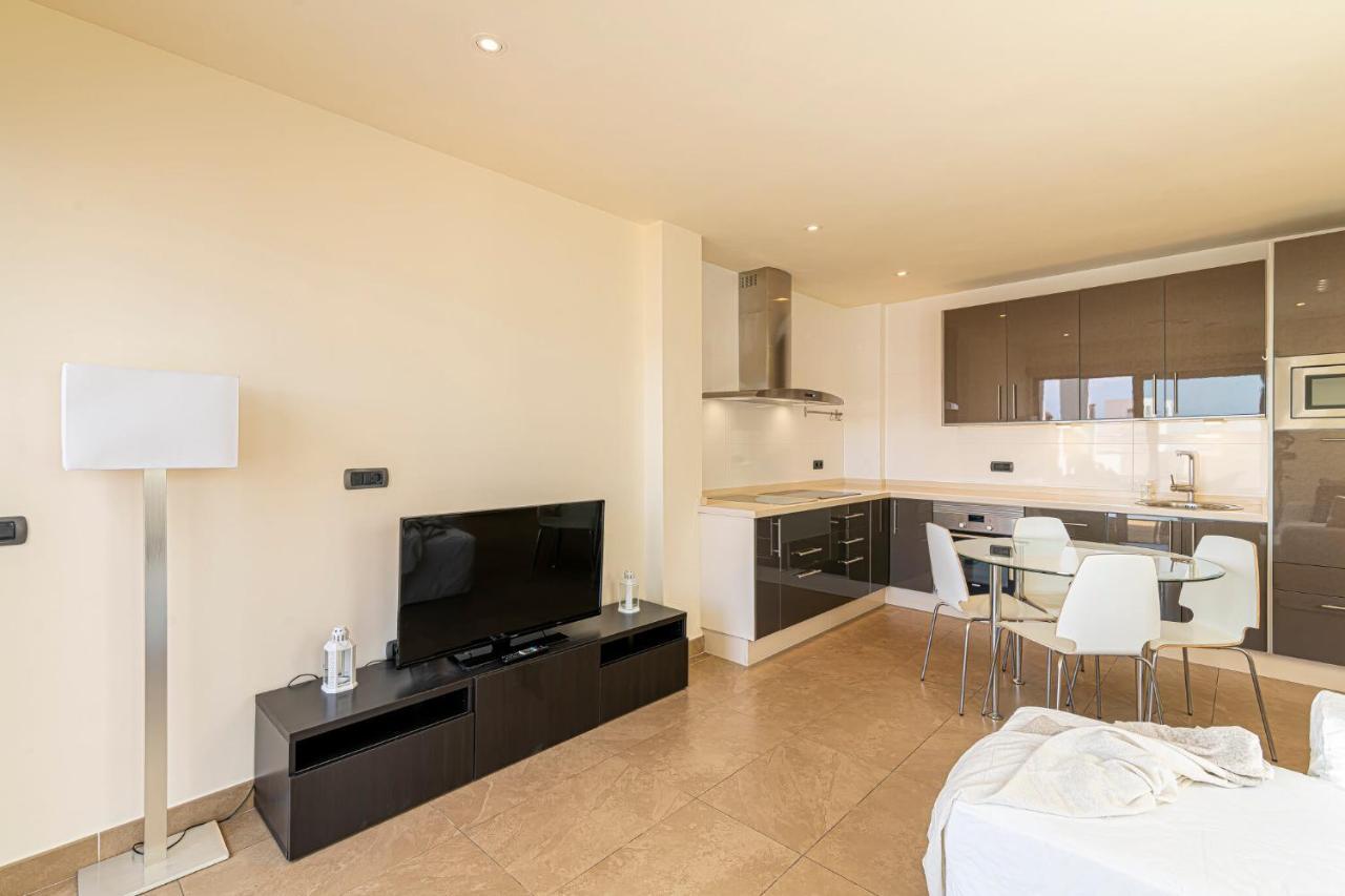 Luxury Holidays Suites, Playa De Los Cristianos Los Cristianos  Bagian luar foto