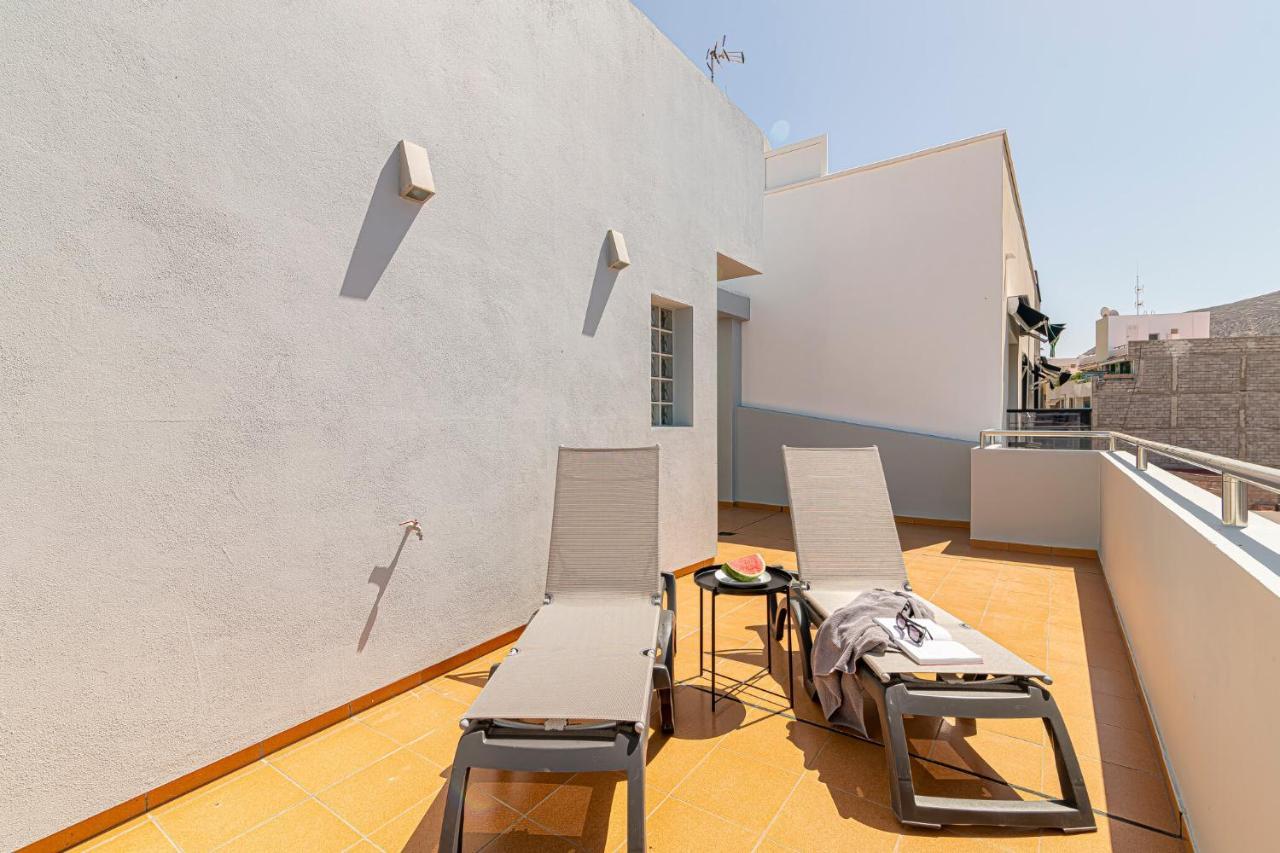Luxury Holidays Suites, Playa De Los Cristianos Los Cristianos  Bagian luar foto