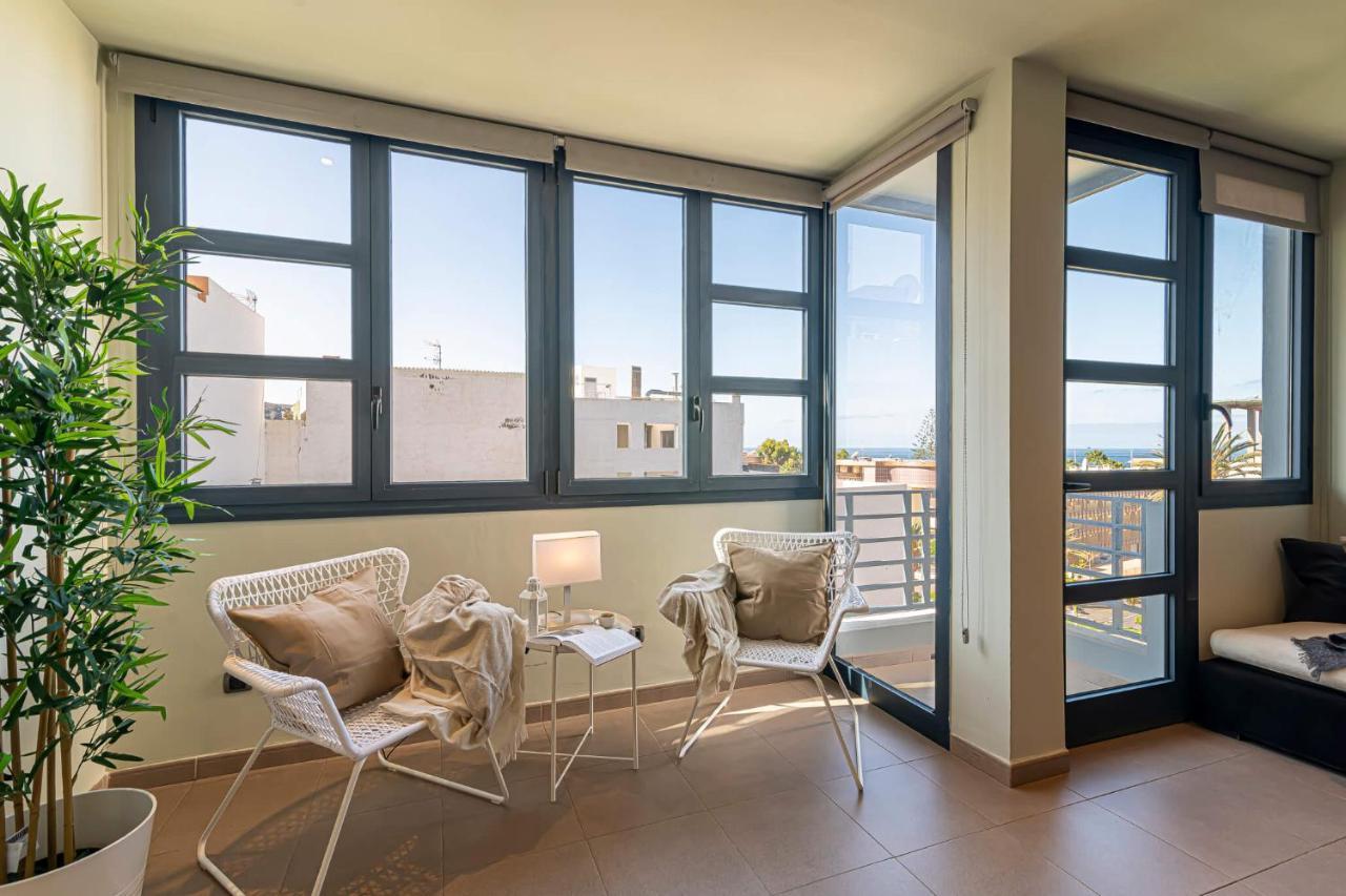 Luxury Holidays Suites, Playa De Los Cristianos Los Cristianos  Bagian luar foto