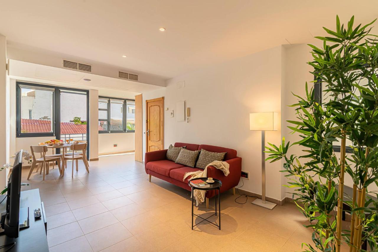 Luxury Holidays Suites, Playa De Los Cristianos Los Cristianos  Bagian luar foto