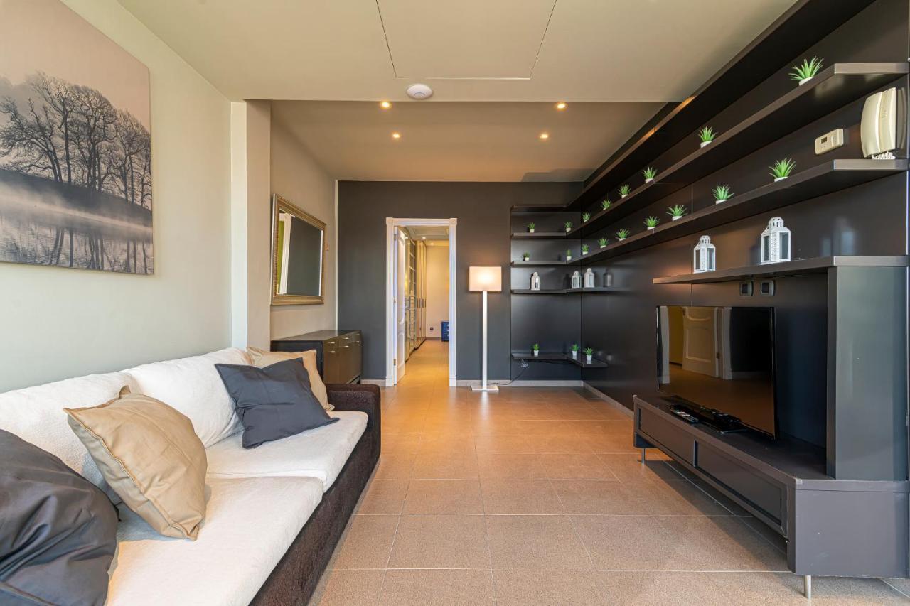 Luxury Holidays Suites, Playa De Los Cristianos Los Cristianos  Bagian luar foto